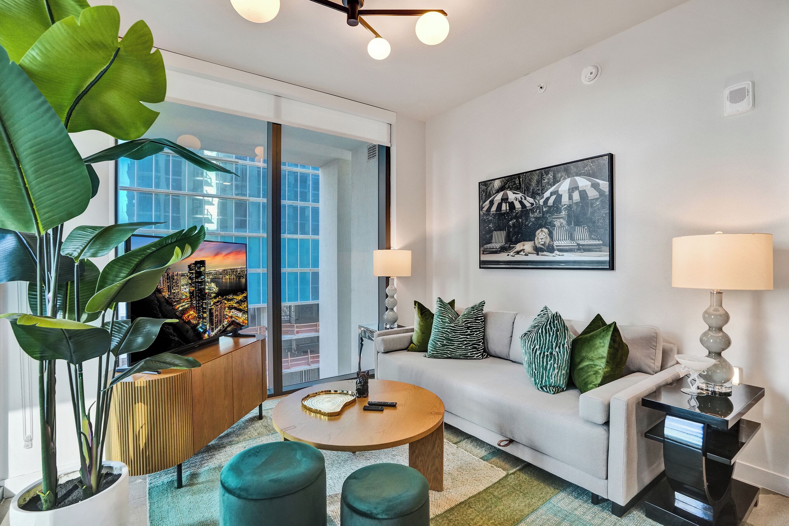 Condo, 2 Bedrooms, Balcony | Living area