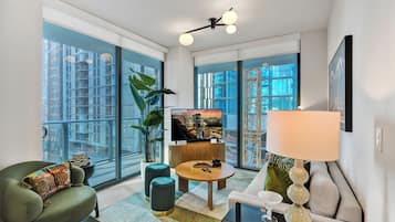 Condo, 2 Bedrooms, Balcony | Living area