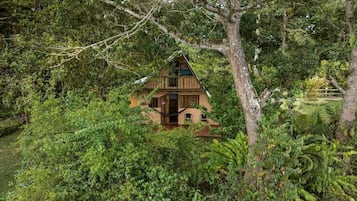 Standard Twin Room, Balcony, Garden View | Exterior