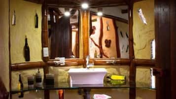 Bungalow Deluxe, patio, vue jardin | Intérieur