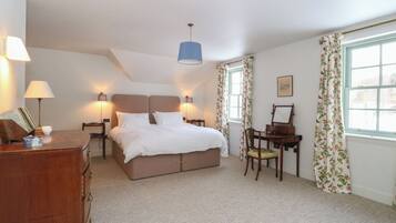 5 bedrooms, individually decorated, individually furnished, free WiFi