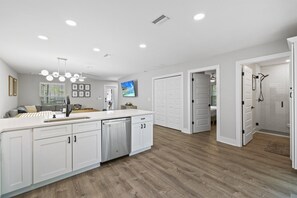 Interior - 2Luxe Beach Homes• Beach• Pool,Spa,HotTub,Firepit (Saint Augustine)