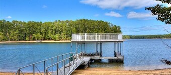 Clarks Hill Lake Escape on Jamaica Avenue!  Lake Views & Relaxation Central