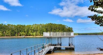Clarks Hill Lake Escape on Jamaica Avenue! Lake Views & Relaxation Central