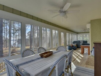 Clarks Hill Lake Escape on Jamaica Avenue!