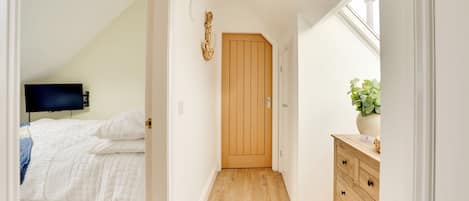 1 chambre, fer et planche à repasser, lit parapluie, Wi-Fi gratuit