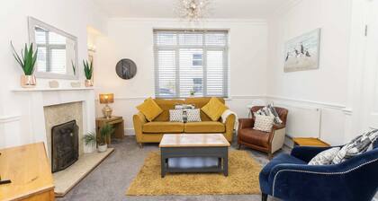 Ivydene - 3 bedroom house -Tenby