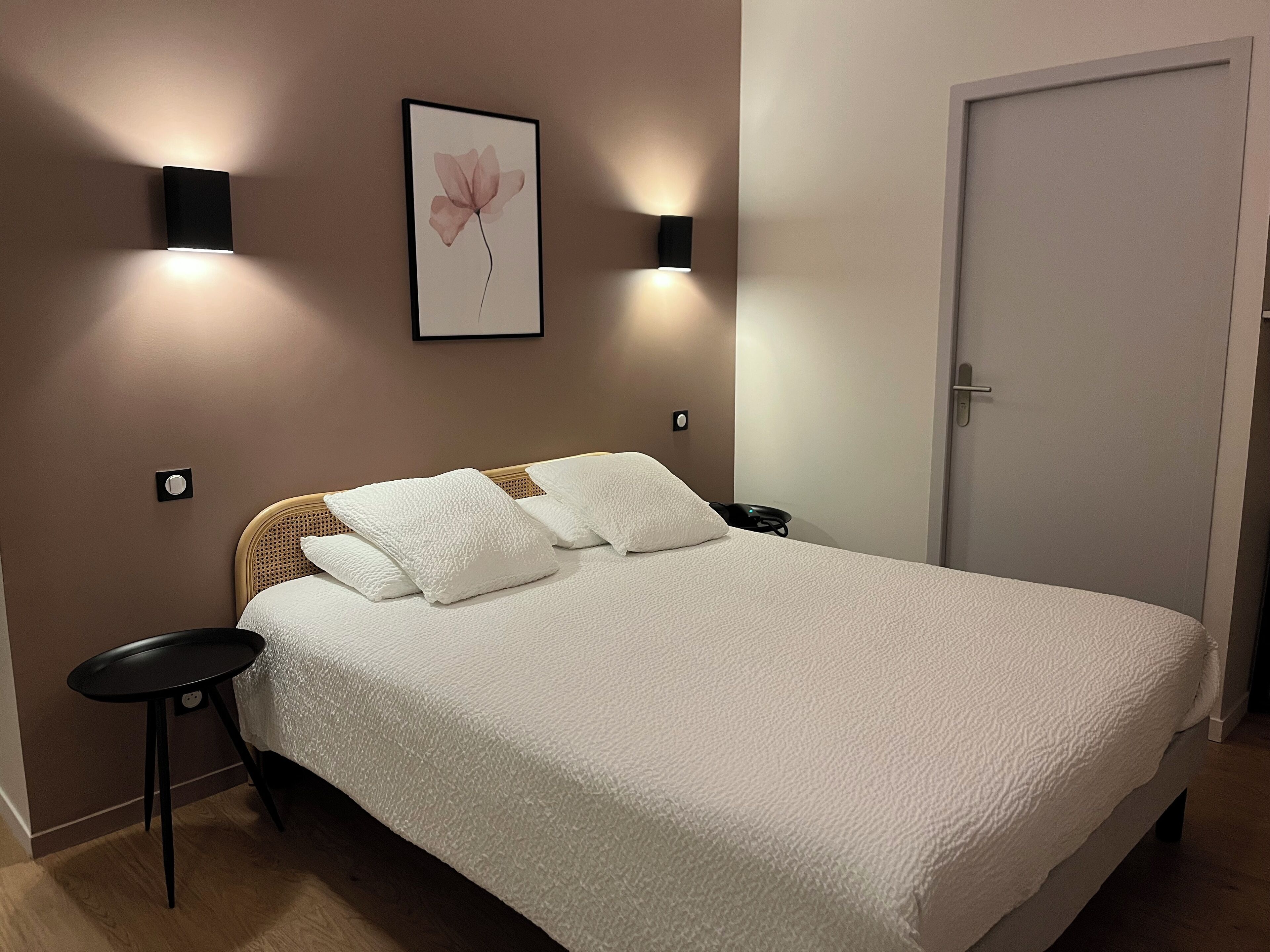 Soundproofing, free WiFi, bed sheets, wheelchair access