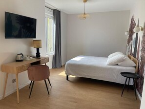 Soundproofing, free WiFi, wheelchair access - Hôtel de la glane (Oradour-sur-Glane)