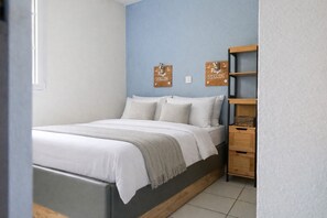 2 bedrooms, free WiFi, bed sheets - Apartment for 4–6 people with port view, Port Bourgenay (Talmont-Saint-Hilaire)