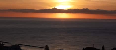 منوع