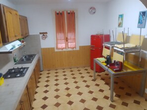 Private kitchen - Arma di Taggia Fabulous sea view surrounded by greenery (Liguria)