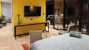 Casa superior | Ferros/tábuas de passar roupa, Wi-Fi de cortesia