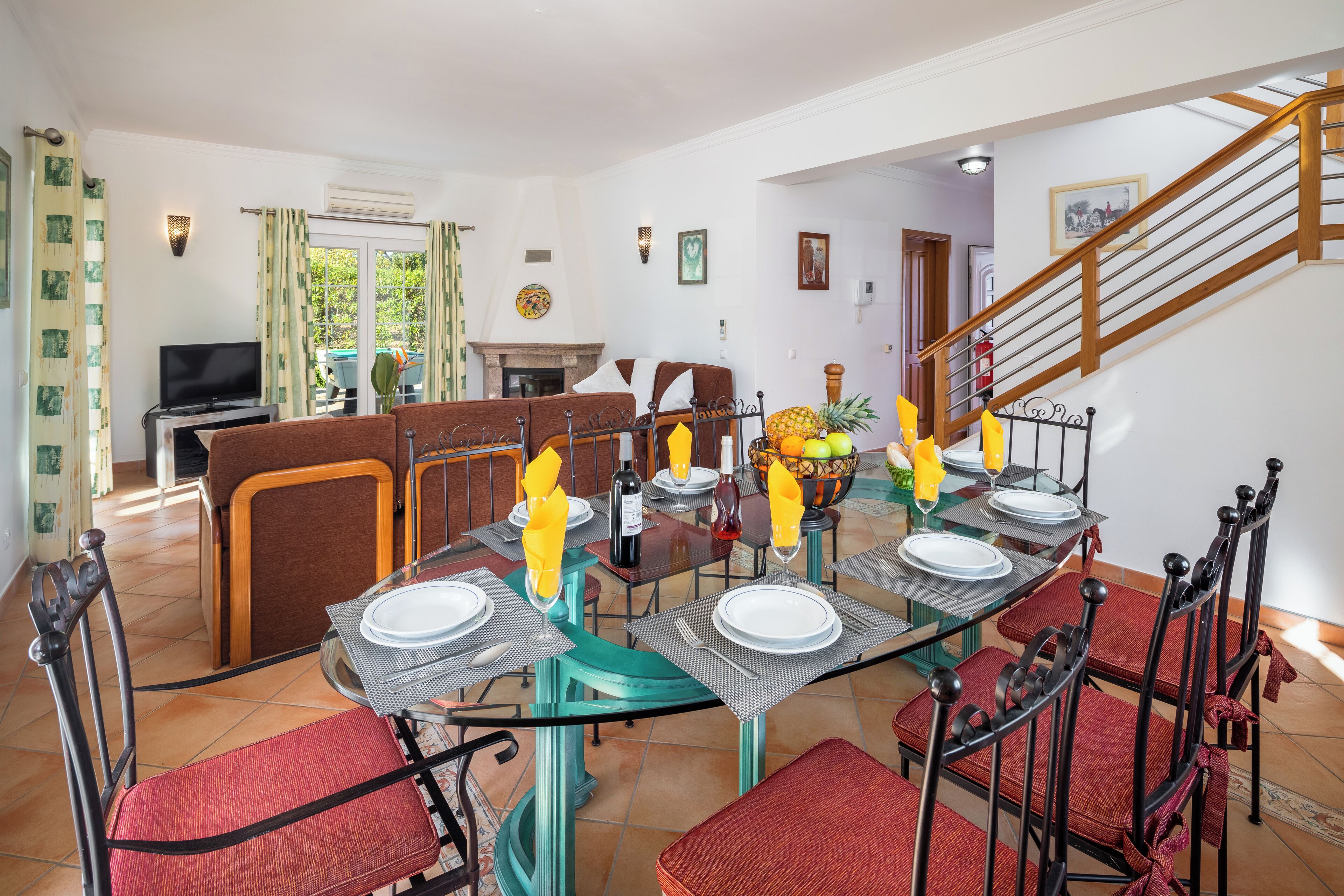 Smart TV 43 polegadas com canais a cabo, impressoras