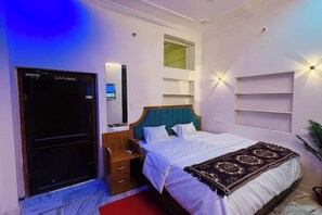 1 bedroom, iron/ironing board, WiFi - The Nest Please Check – Cozy Comfort with Modern Amenities (Jaipur)