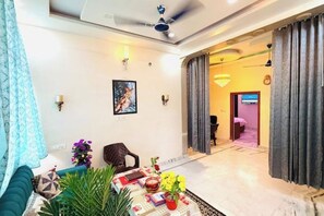 Interior - The Nest Please Check – Cozy Comfort with Modern Amenities (Jaipur)