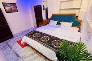 1 bedroom, iron/ironing board, WiFi - The Nest Please Check – Cozy Comfort with Modern Amenities (Jaipur)