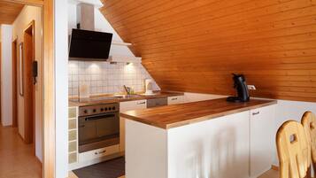 Kühlschrank, Ofen, Herdplatte, Geschirrspüler