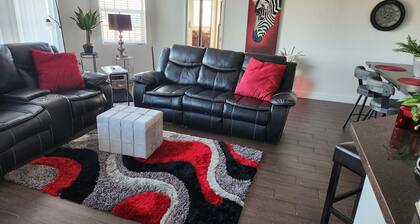 Cozy 2-bedroom condo style unit near strip/convention center