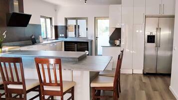 Coffee/tea maker, electric kettle, high chair, cookware/dishes/utensils