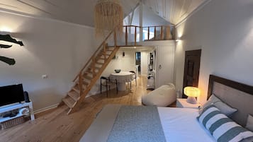Studio Classique, balcon | Fer et planche à repasser, Wi-Fi gratuit