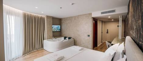 Työpöytä, ilmainen Wi-Fi