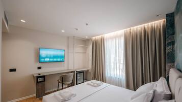 Escritorio y wifi gratis