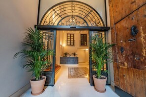 Fachada de la propiedad