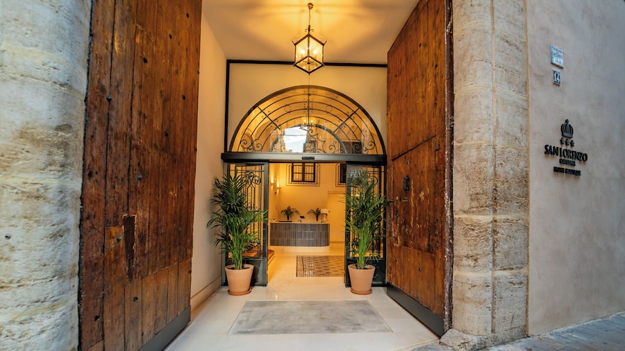 Hotel San Lorenzo Catedral