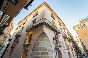 Front of property - Hotel San Lorenzo Catedral (València)