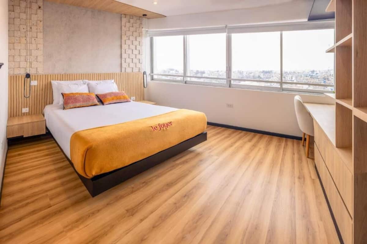 Double Room, City View | Soundproofing, free WiFi