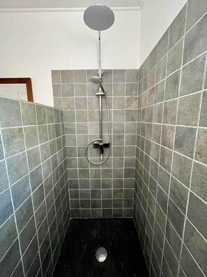 Bathroom - Beach bungalow: Balaou (Le Carbet)