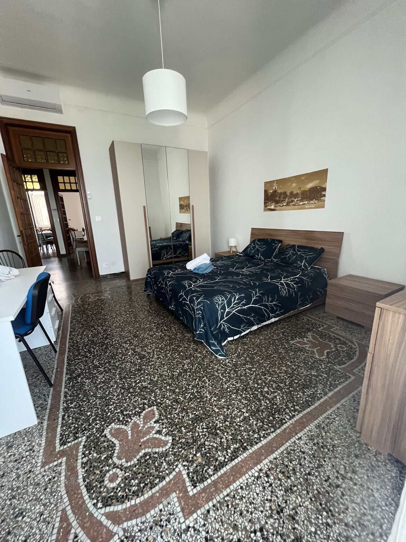 熨斗/熨衫板、Wi-Fi、床單