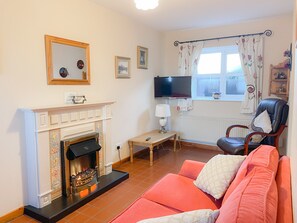 TV - Tuskar Holiday Cottage, Mill Road Farm (Kilmore Quay)
