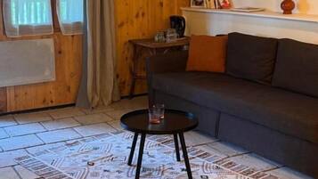 Family Room, Garden View | Living area