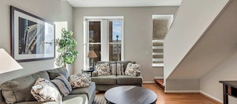 715a - Settle into Soulard! 4 beds 2 full baths
