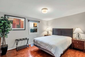 Ferros/tábuas de passar roupa, Wi-Fi, roupa de cama