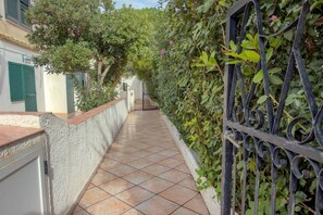 Property grounds - Casa CarMa | Relax & Comfort in Cala Gonone (Cala Gonone)