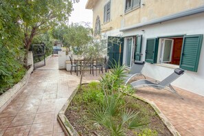 Outdoor dining - Casa CarMa | Relax & Comfort in Cala Gonone (Cala Gonone)