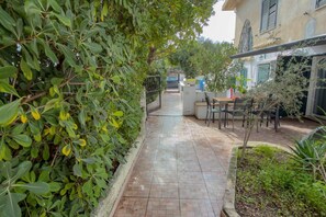 Outdoor dining - Casa CarMa | Relax & Comfort in Cala Gonone (Cala Gonone)