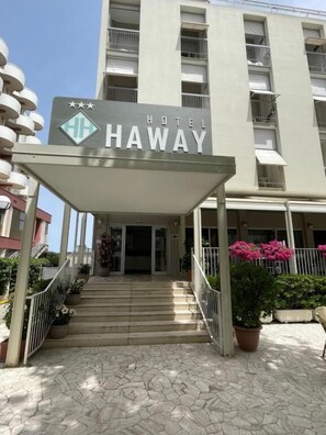 Exterior detail - Hotel Haway (Rivazzurra)