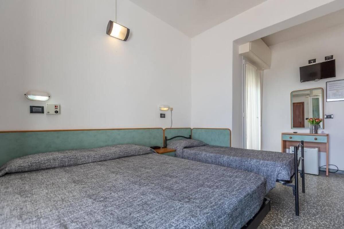 Classic Triple Room, Partial Sea View | Desk, free WiFi, wheelchair access