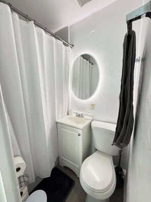 Shower - Casa Jay Centrally Located (Tucson)