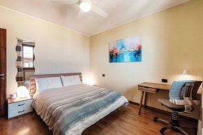 Iron/ironing board, travel cot, free WiFi, bed sheets - Window on Lake Como - Argegno (Argegno)