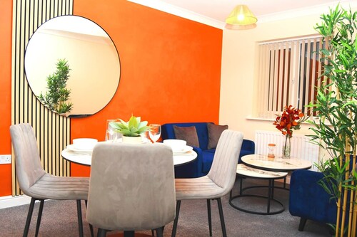 Warrington Suites by Relax Stays (Double rooms)