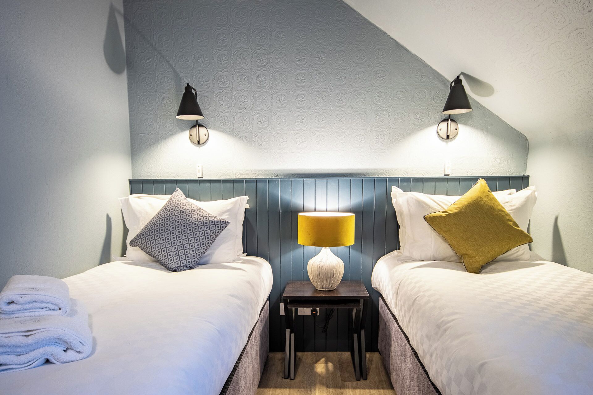 Chambre Économique avec lits jumeaux, vue montagne | Rideaux occultants, fer et planche à repasser, Wi-Fi gratuit