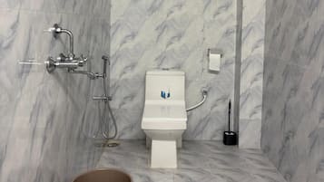 Deluxe Single Room | Bathroom