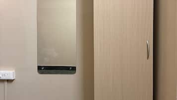 Deluxe Single Room | Interior