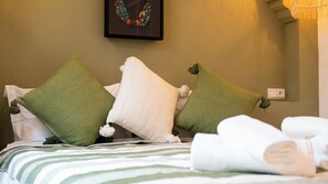 3 bedrooms, iron/ironing board, free WiFi, bed sheets - Riad Alaya – 3 suites. Sidi Mimoun, Amazing Koutoubia view. Pool, A/C (Marrakesh)