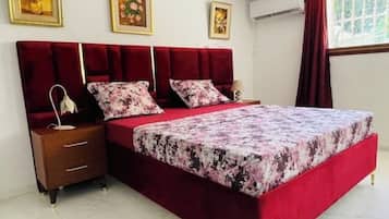 1 bedroom, iron/ironing board, WiFi, bed sheets